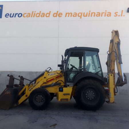 RETROCARGADORA NEW HOLLAND B110C