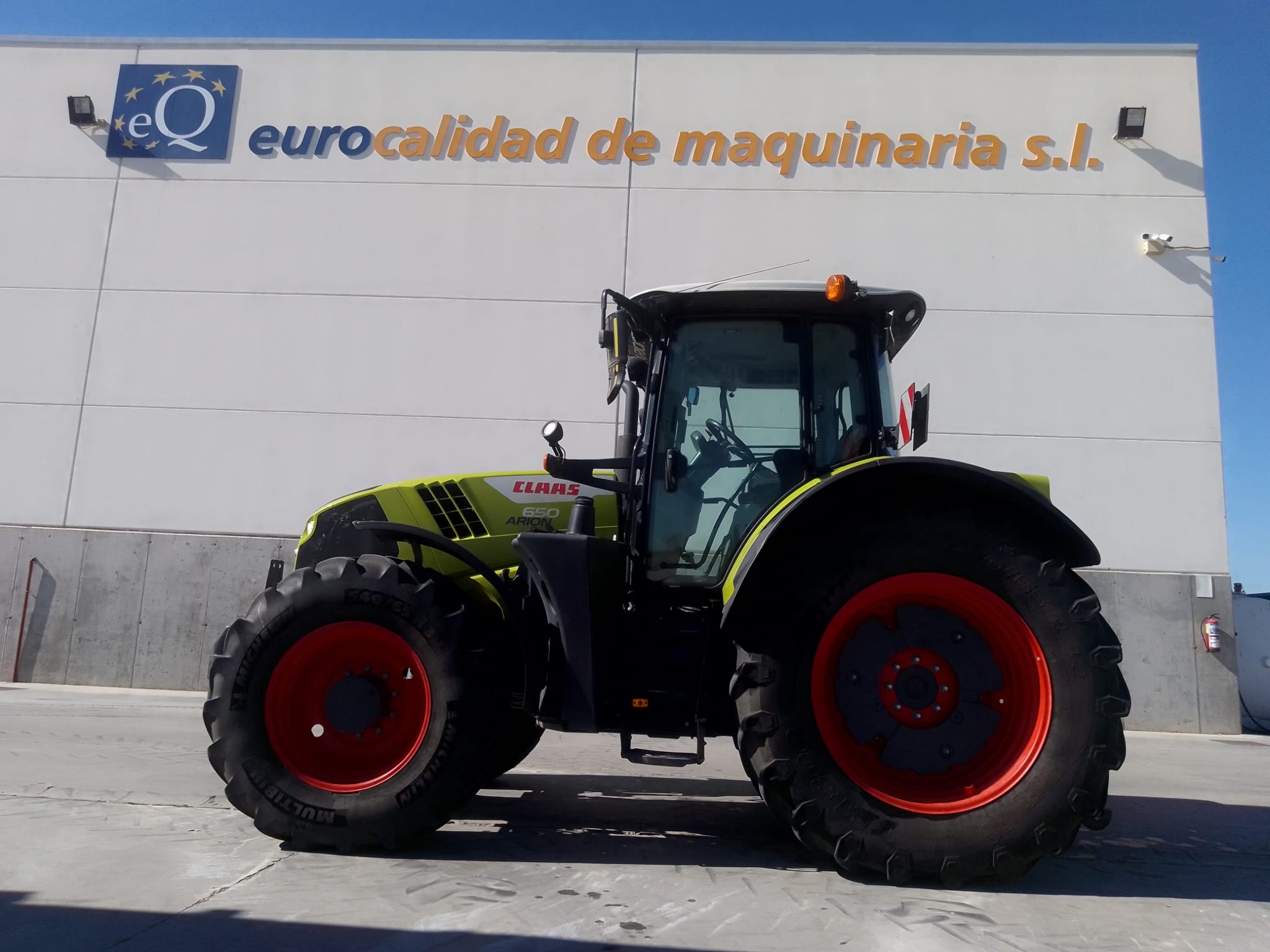 TRACTOR AGRICOLA CLAAS ARION 650